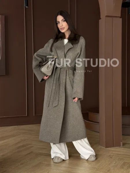 Пальто с воротником из соболя - фото 12