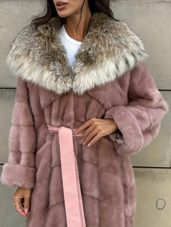 Шуба из натурального меха норки с капюшоном из рыси - цвет пудра - фото 4