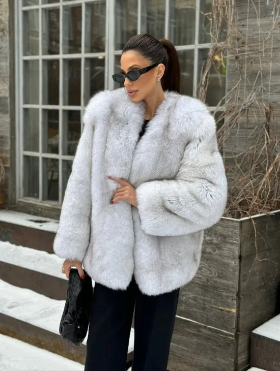 Песцовая шуба вертикального цельного кроя из меха песца - фото 5