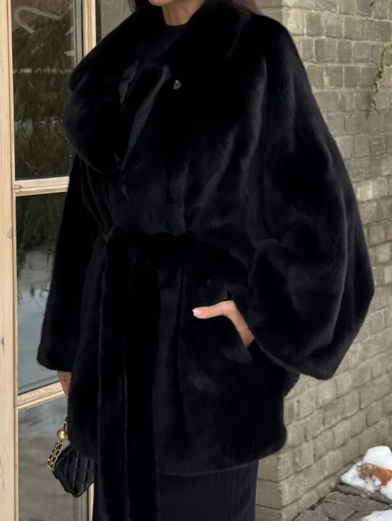 Шуба норковая летучая мышь из аукционной норки - английский воротник - фото 1