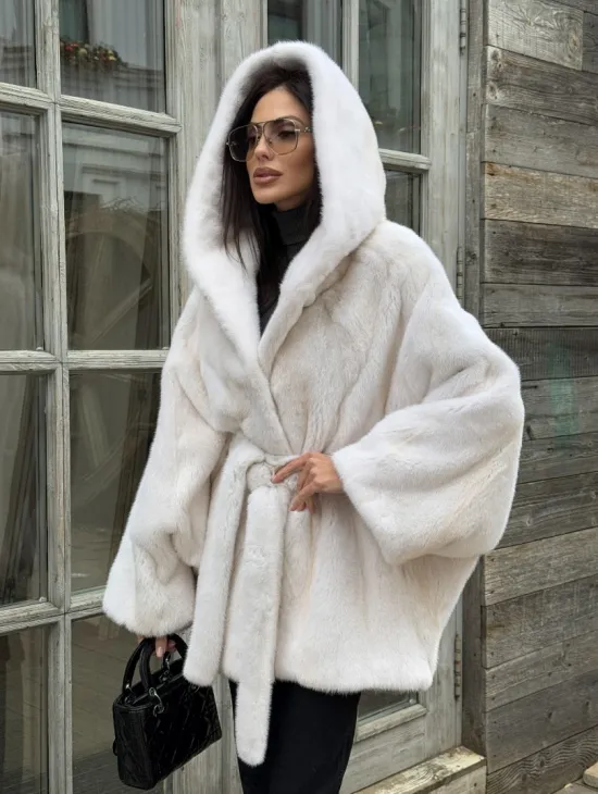 Шуба норковая летучая мышь с капюшоном, мех аукционная норка Palomino - фото 9