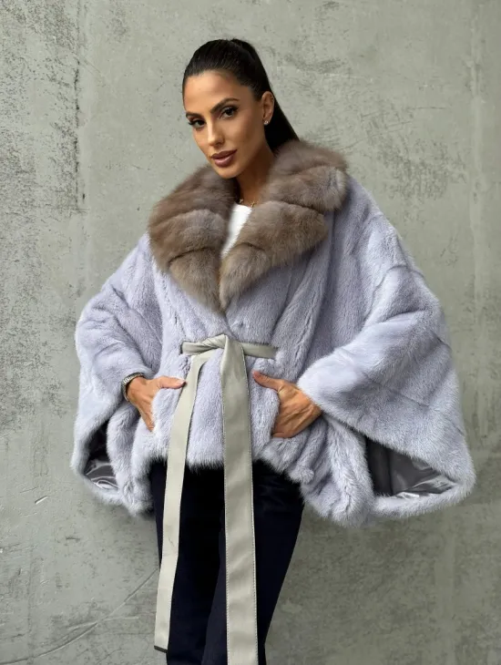 Короткая норковая шуба с воротником куницы - фото 9