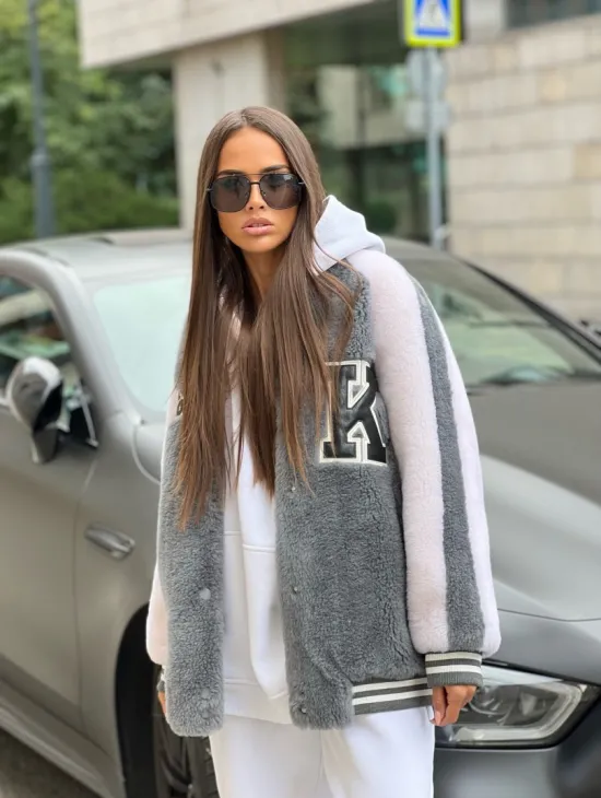 Короткая шубка - бомбер из шерсти - фото 3