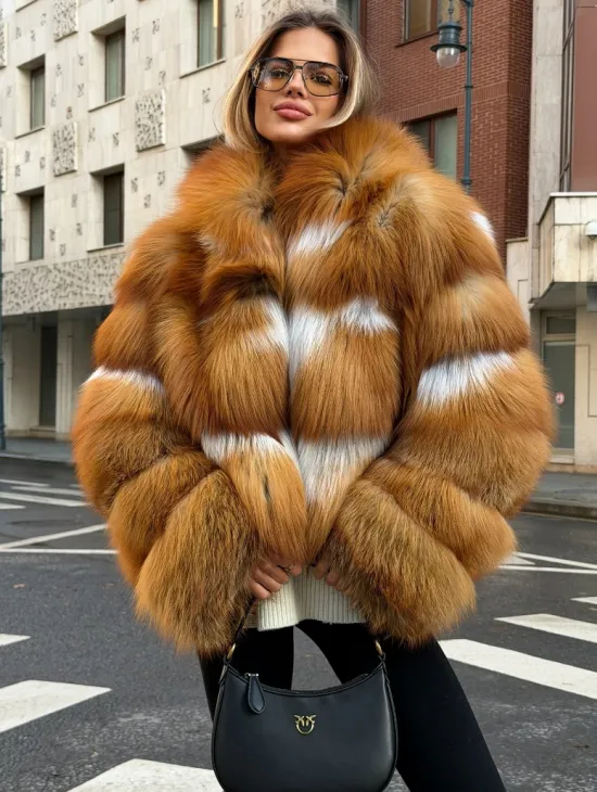 Шуба из лисы с капюшоном - фото 6