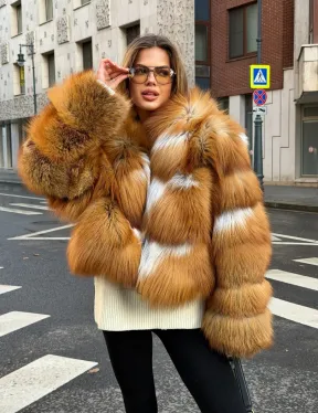 Шуба из лисы с капюшоном - фото 1