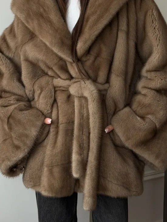 Норковая шуба пастель с капюшоном - фото 1