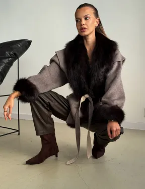 Пальто с мехом фишера - фото 4