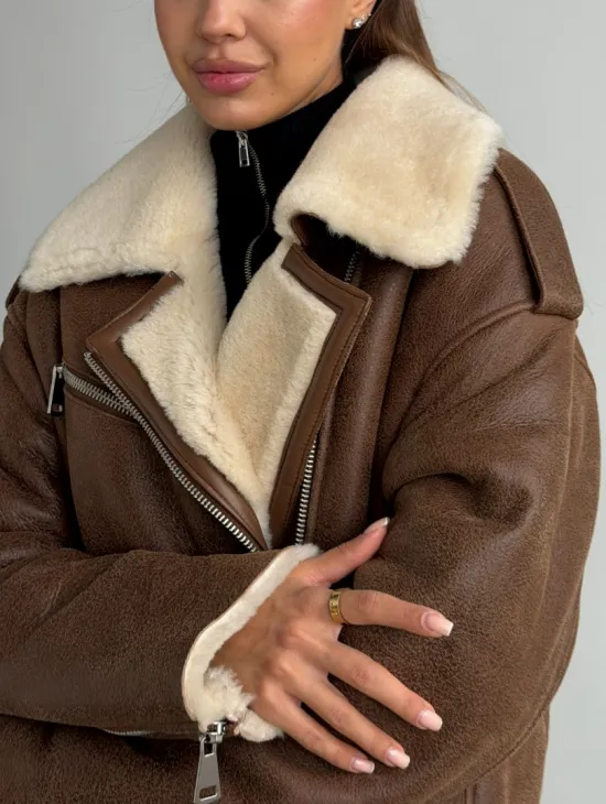 Короткая косуха-дубленка из овчины - фото 2