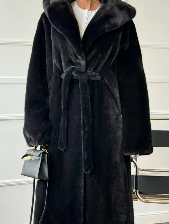 Шуба из норки BLACKGLAMA  с капюшоном в роспуск - фото 1