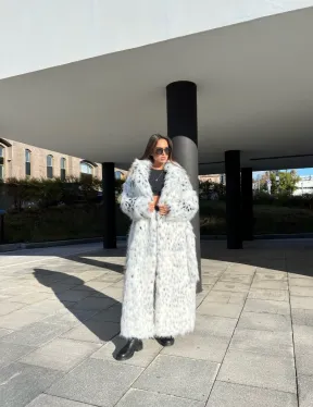 Удлиненная шуба из экомеха под рысь - фото 6