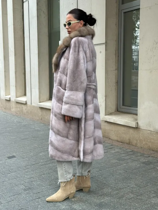 Шуба норковая с воротником из меха куницы - нюд - фото 4