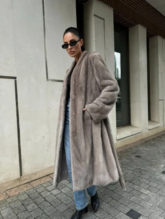 Стильная шуба из скандинавской норки - фото 9