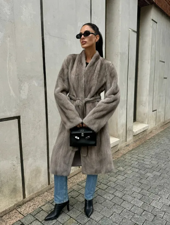 Стильная шуба из скандинавской норки - фото 7